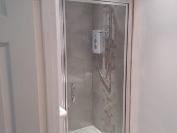 Ros Ware Shower